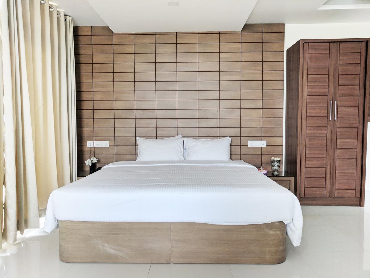 Clyford Suites Bangalore Exterior foto